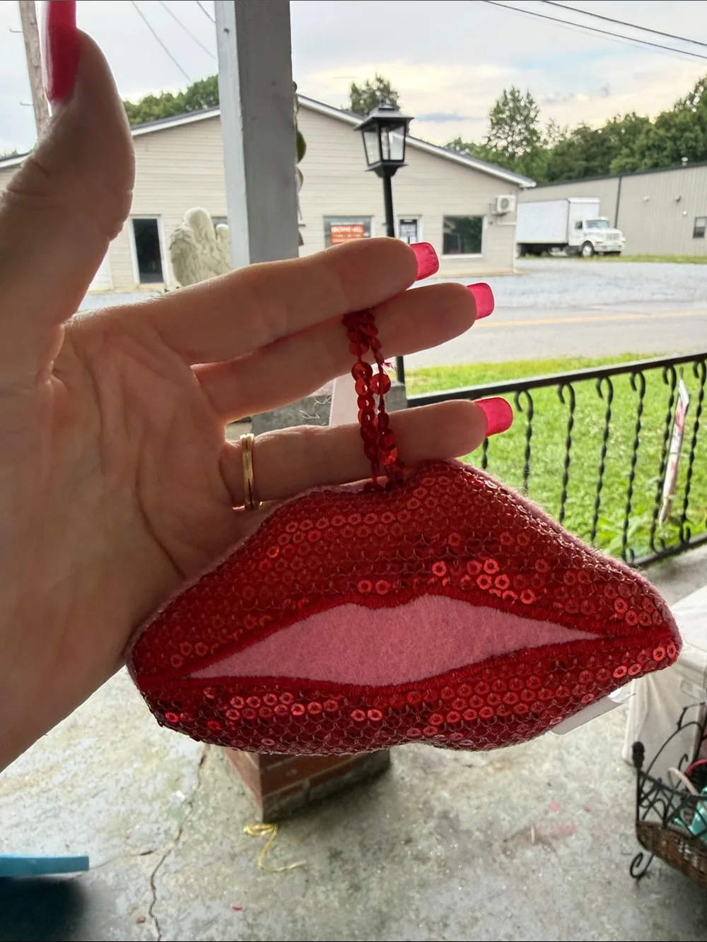 NWT Sequin Red Lip Ornament set of 4